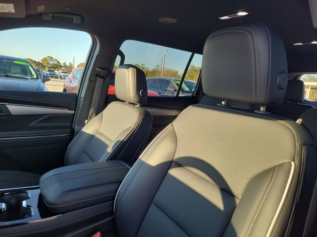Certified 2025 Buick Enclave Preferred image 15