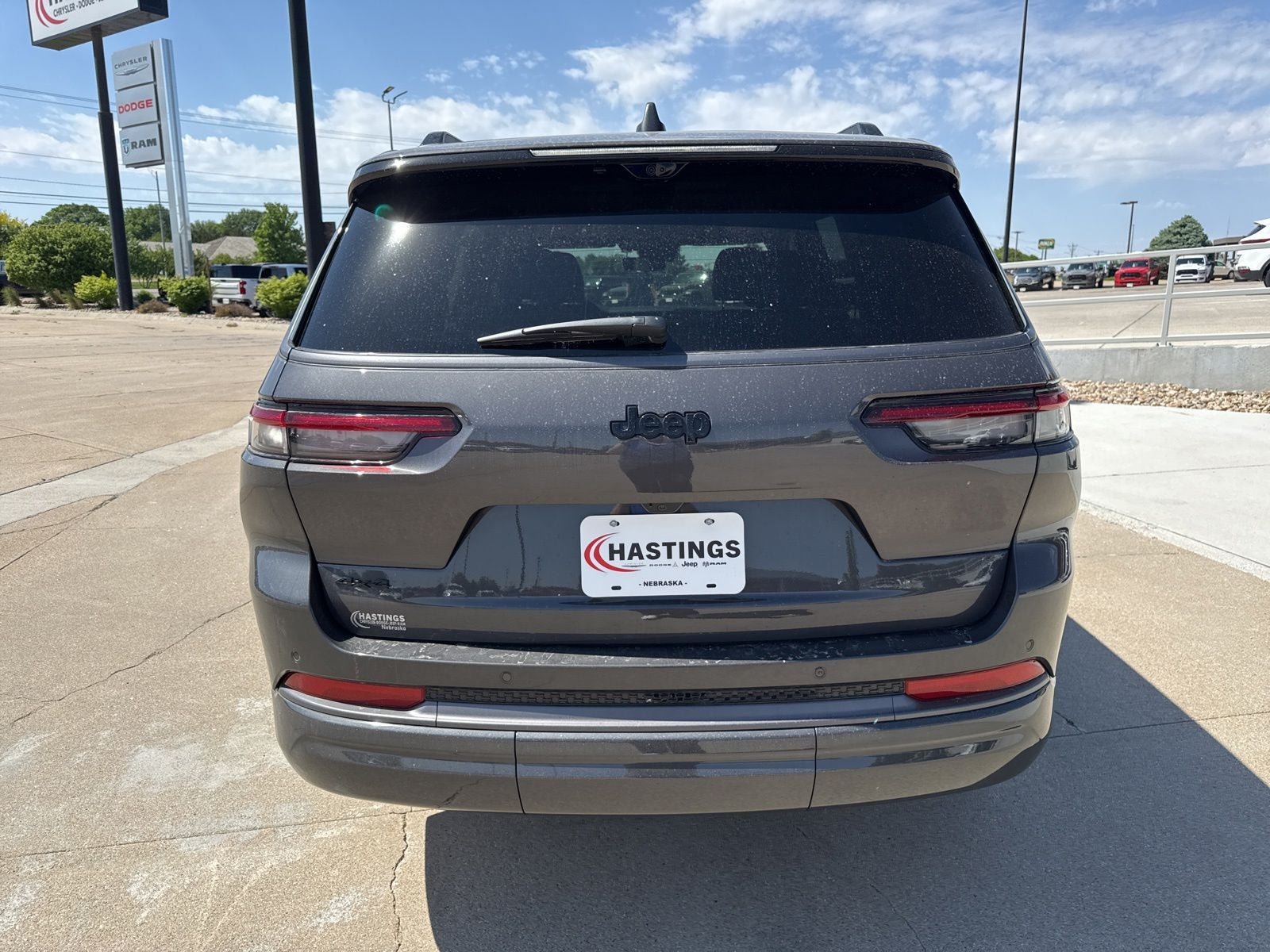 New 2026 Jeep Grand Cherokee L Limited AWD/4WD image 4