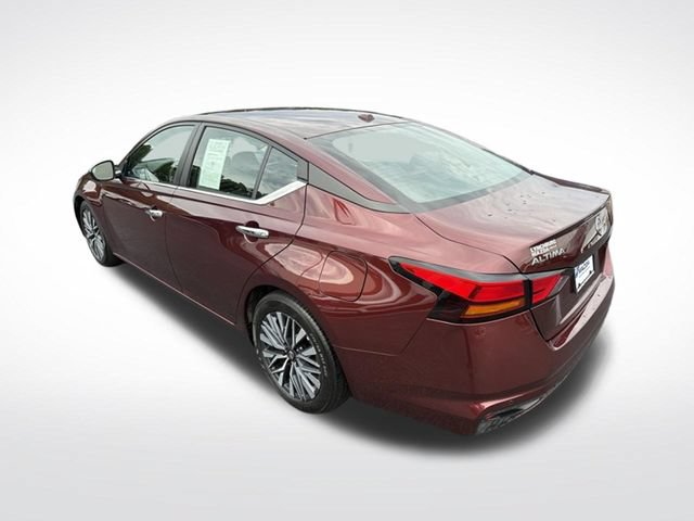 Used 2024 Nissan Altima 2.5 SV FWD image 4