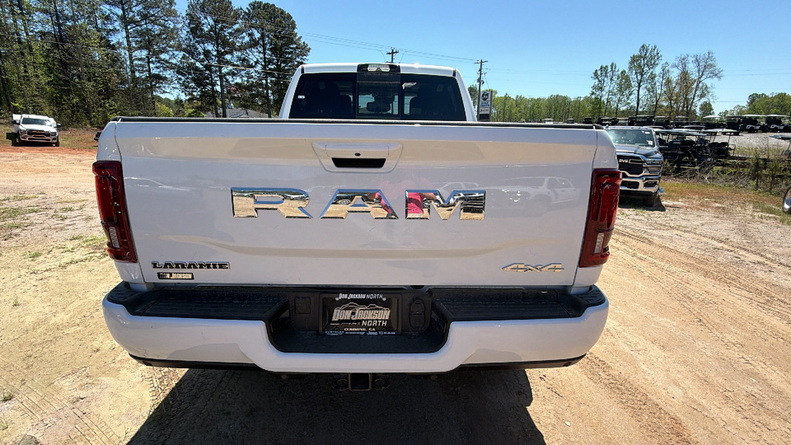 New 2026 RAM 2500 Laramie AWD/4WD image 9
