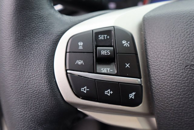 Used 2023 Ford Explorer XLT w/ Equipment Group 202A AWD/4WD image 18