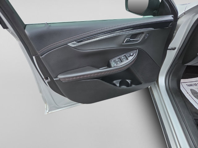 Used 2019 Chevrolet Impala LT FWD image 11