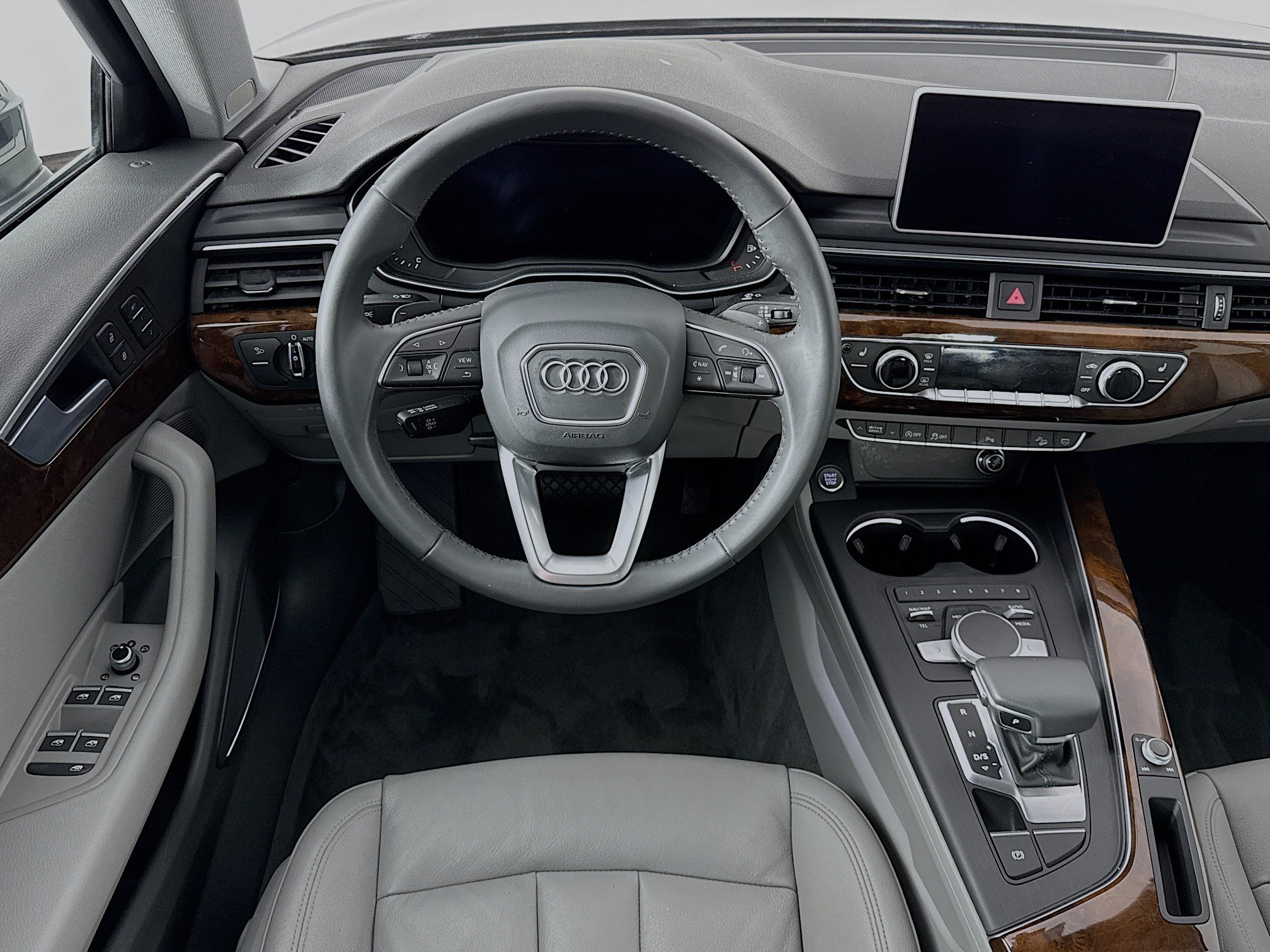 Used 2018 Audi A4 2.0T allroad Premium Plus AWD/4WD image 24