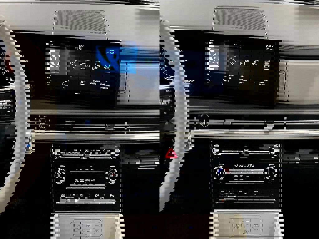 Used 2024 Hyundai Santa Fe SE image 19