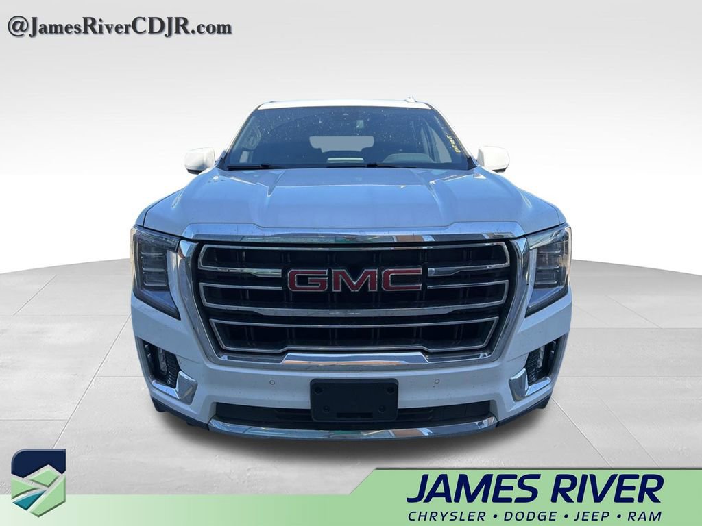 Used 2024 GMC Yukon SLT AWD/4WD image 3