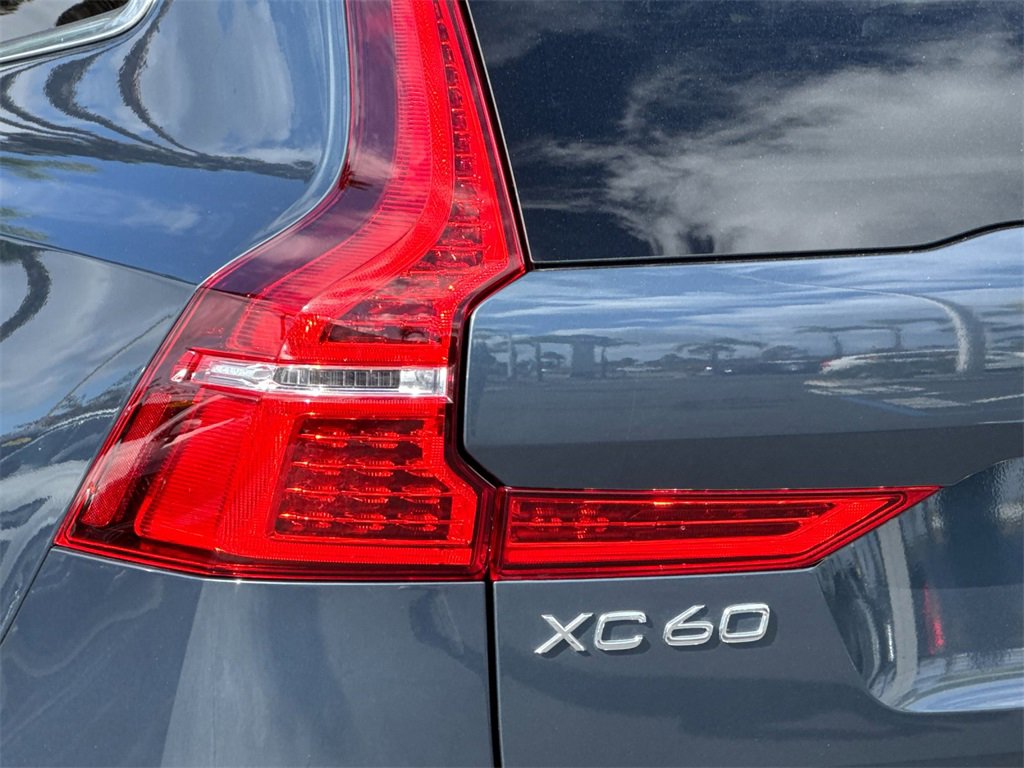 Certified 2023 Volvo XC60 B5 Ultimate w/ Climate Package image 26