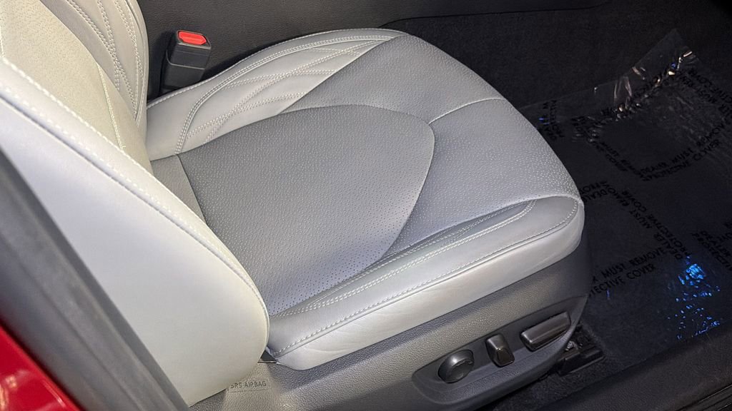 Used 2019 Toyota Avalon Limited w/ Advanced Safety Package image 12