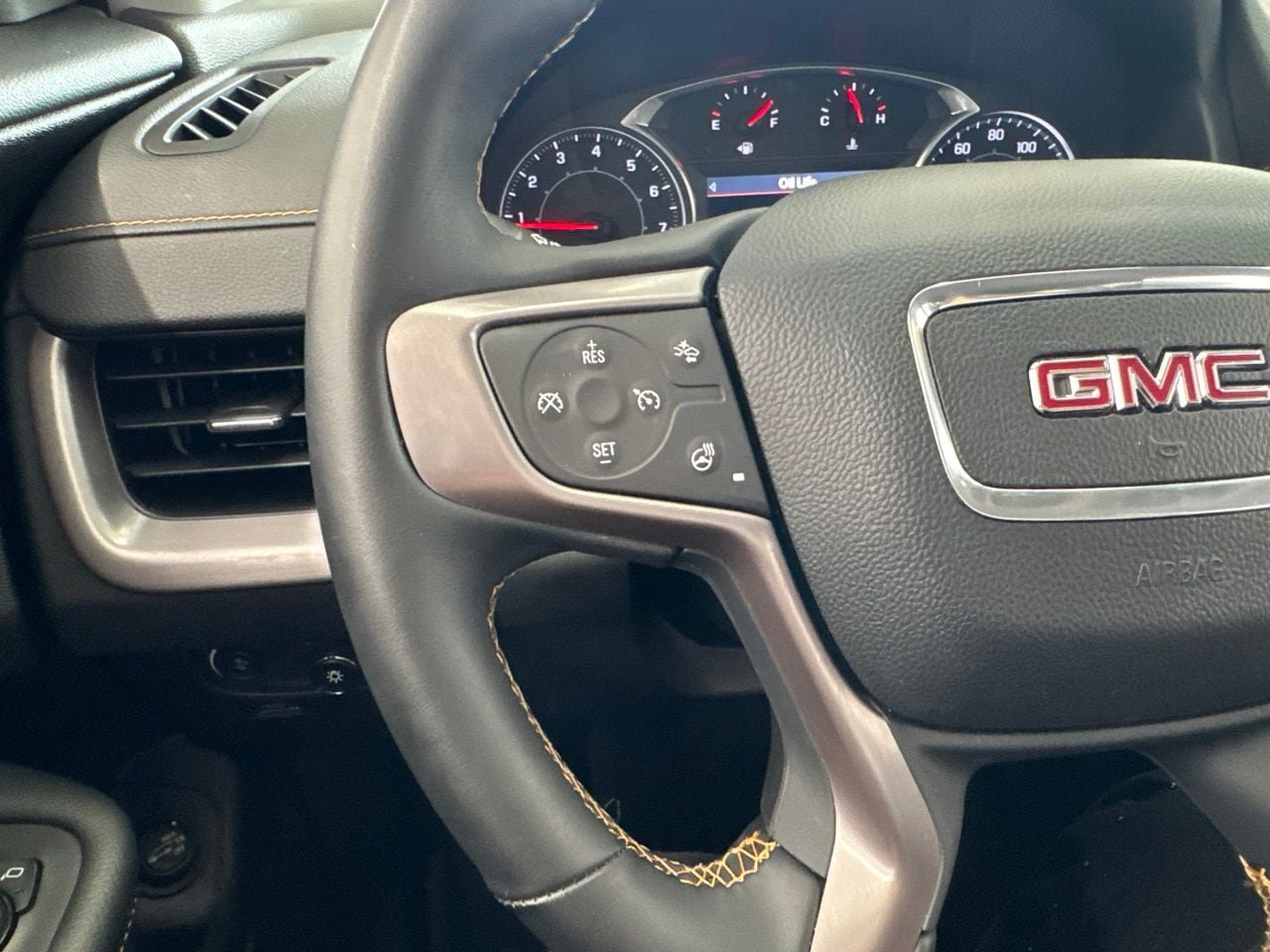 Used 2024 GMC Terrain AT4 AWD/4WD image 19
