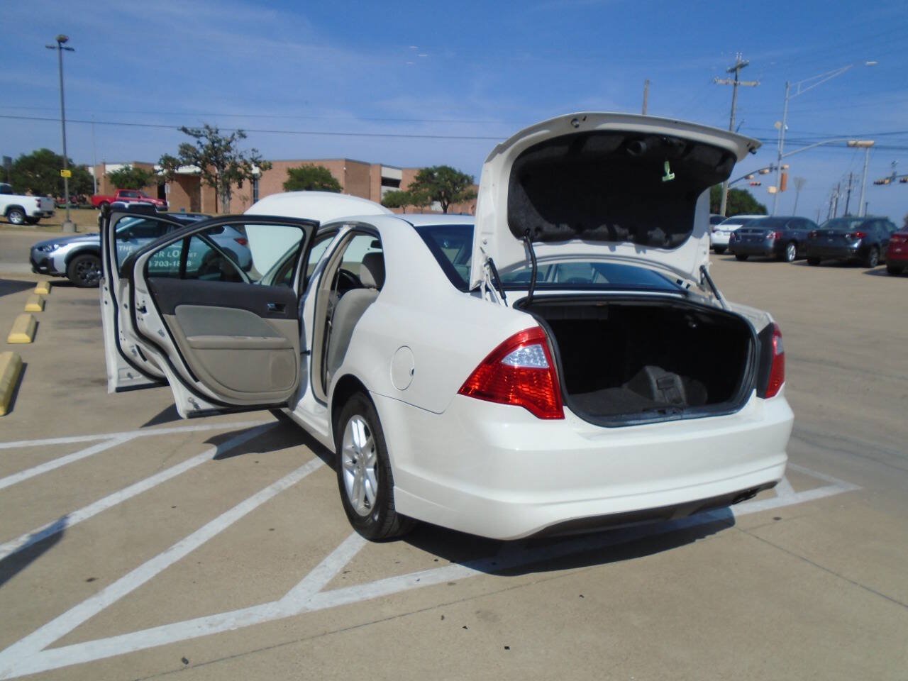 Used 2012 Ford Fusion S FWD image 21