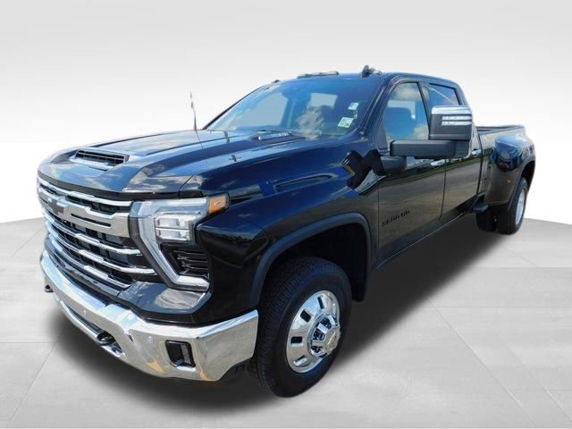 New 2026 Chevrolet Silverado 3500 LTZ w/ LTZ Plus Package image 4