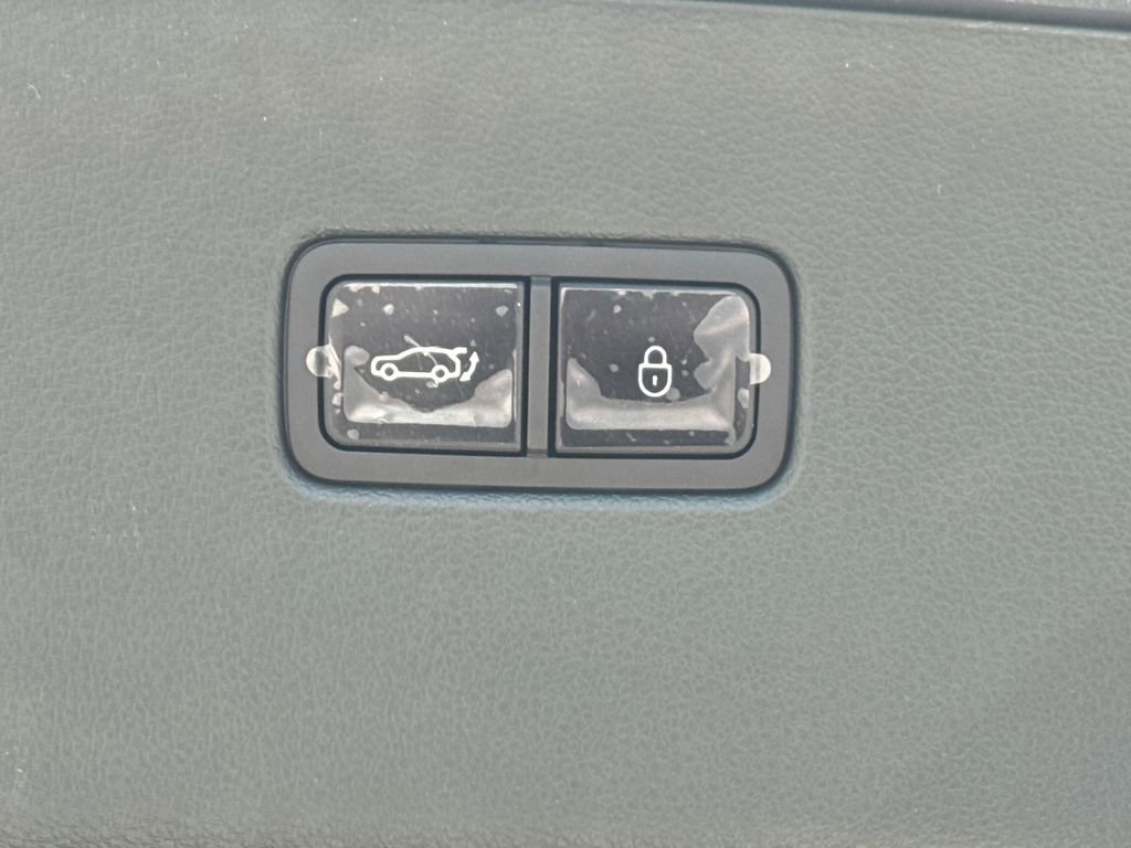 Used 2025 Genesis GV80 3.5T e-SC AWD/4WD image 19