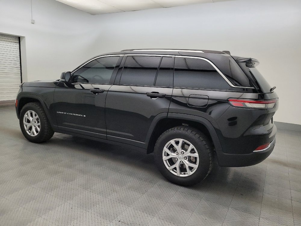 Used 2022 Jeep Grand Cherokee Limited RWD image 3