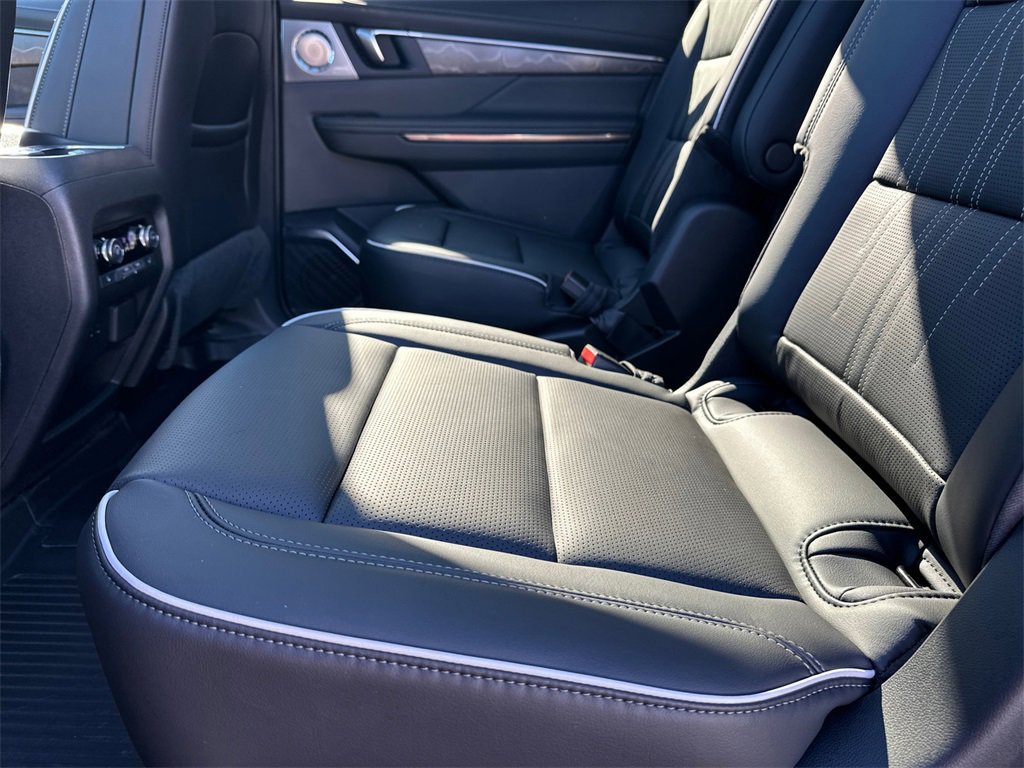 New 2026 Buick Enclave Avenir w/ Super Cruise Package image 21