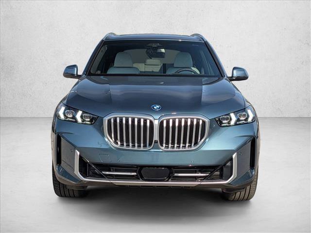 New 2026 BMW X5 xDrive50e image 6