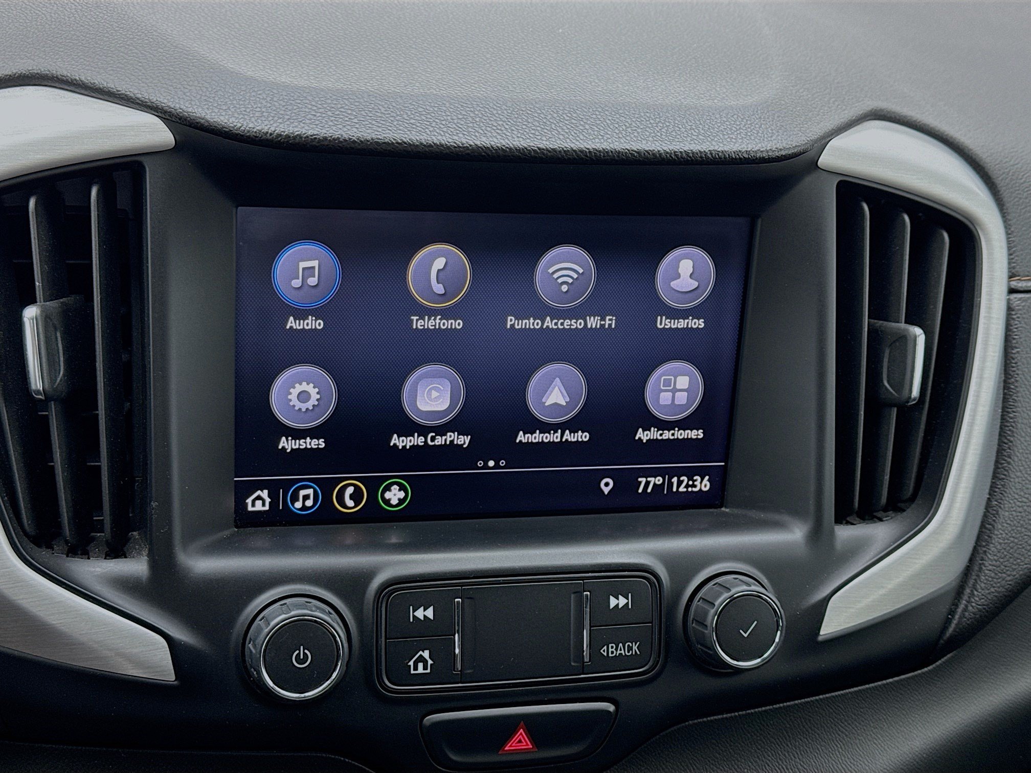 Used 2020 GMC Terrain SLT w/ Preferred Package FWD image 9