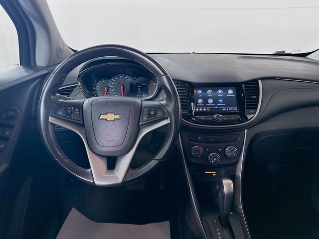 Used 2018 Chevrolet Trax LT w/ Sun & Sound Package image 22