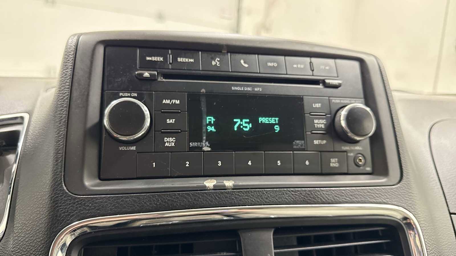 Used 2011 Dodge Grand Caravan Mainstreet w/ PWR Convenience Group image 18