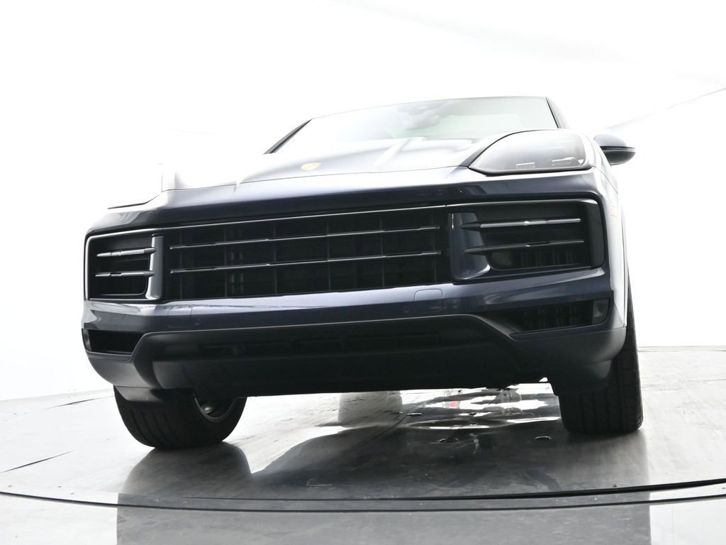 Certified 2024 Porsche Cayenne Coupe image 53