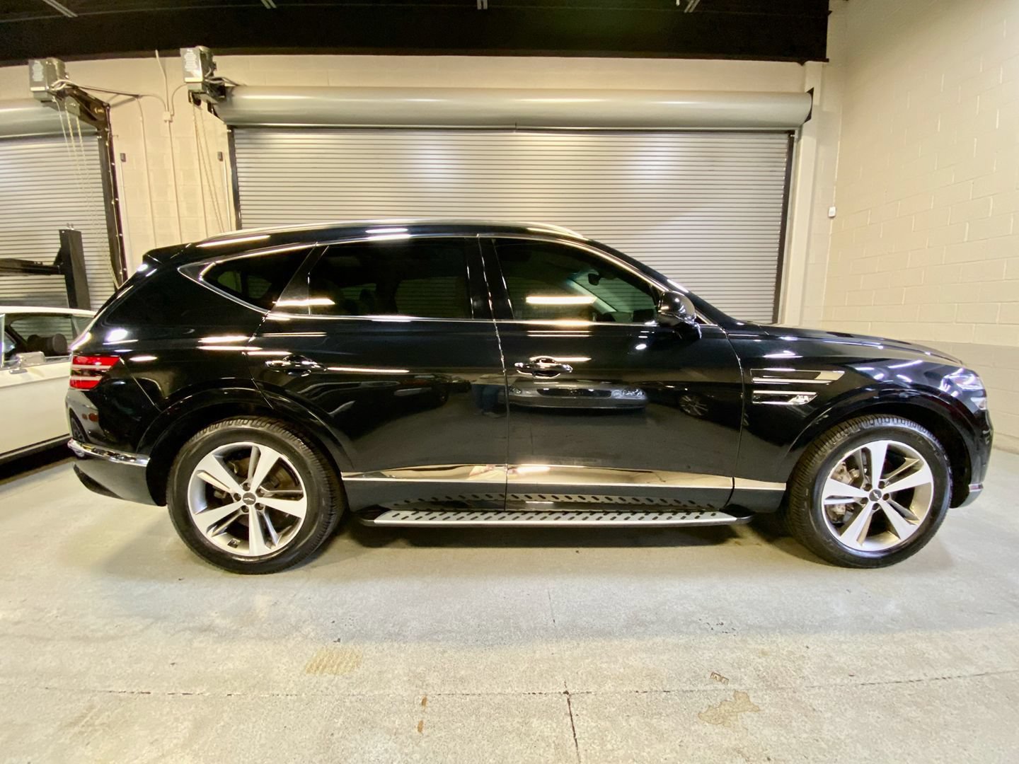 Used 2021 Genesis GV80 3.5T w/ Advanced Package 06 AWD/4WD image 8