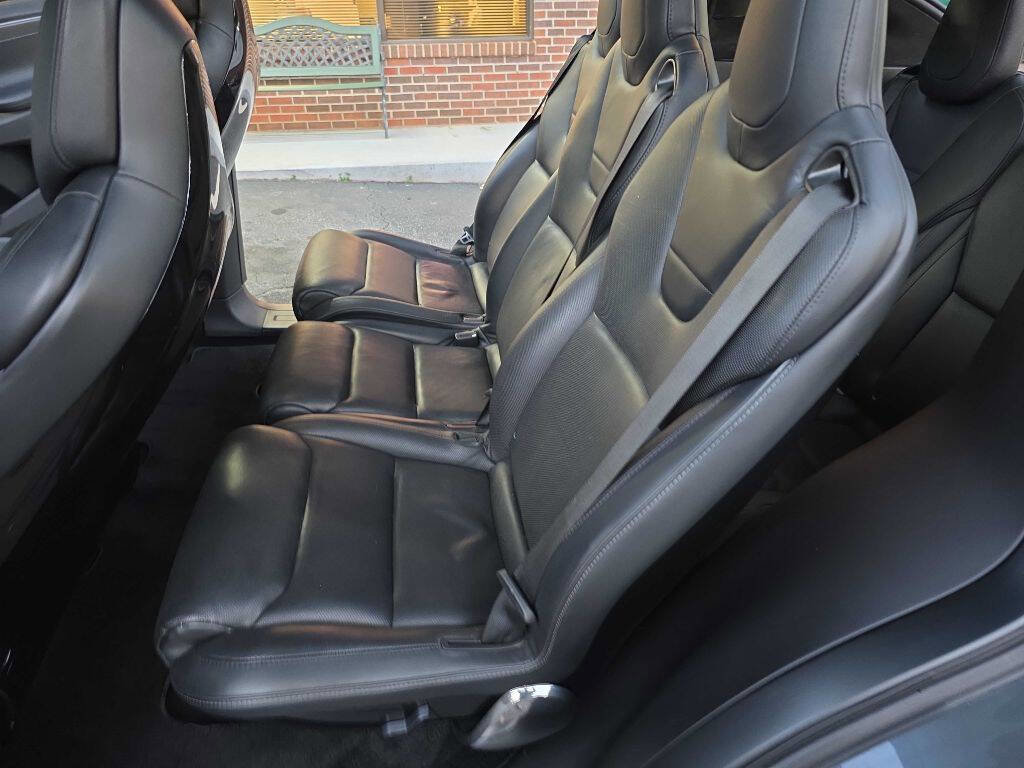 Used 2016 Tesla Model X Performance image 19