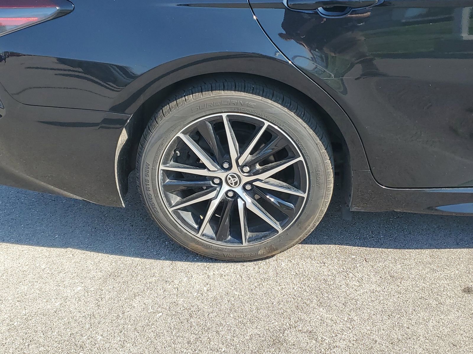 Certified 2024 Toyota Camry SE FWD image 5