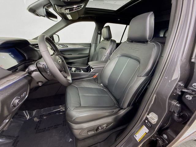 New 2025 Jeep Grand Cherokee Overland image 21