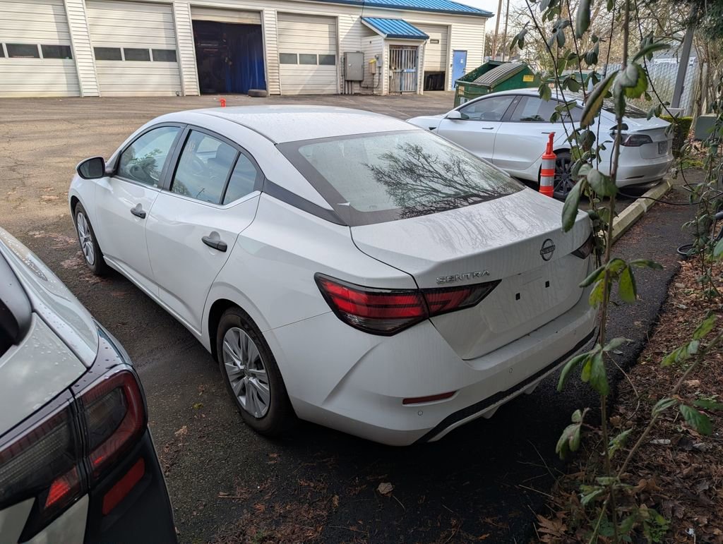 Used 2024 Nissan Sentra S image 2