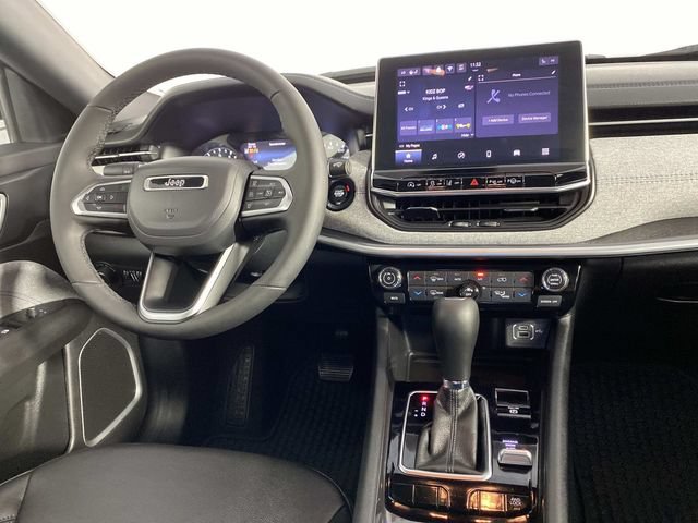 Used 2024 Jeep Compass Latitude w/ Convenience Group AWD/4WD image 13