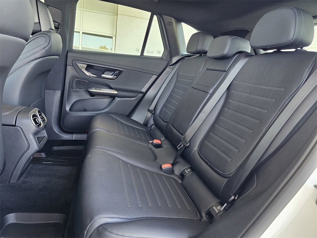 Used 2025 Mercedes-Benz GLC 43 AMG 4MATIC image 18