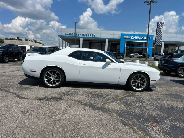 Used 2022 Dodge Challenger GT RWD image 2