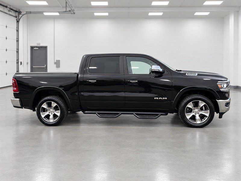 Used 2021 RAM 1500 Laramie AWD/4WD image 3