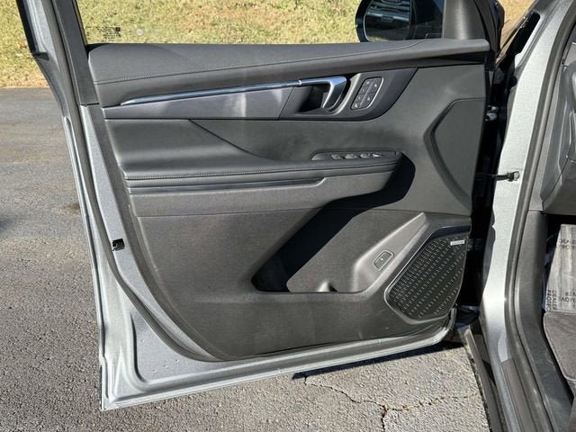 New 2025 Buick Enclave Sport Touring w/ Power Package image 9