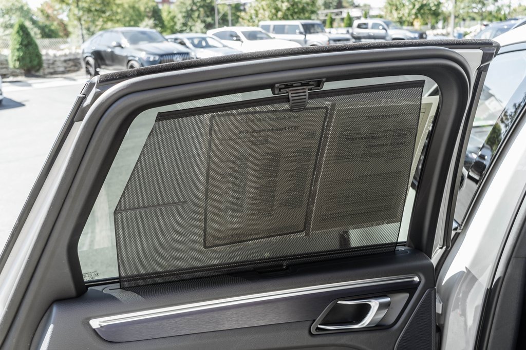 Used 2023 Porsche Macan GTS w/ Premium Package Plus image 35