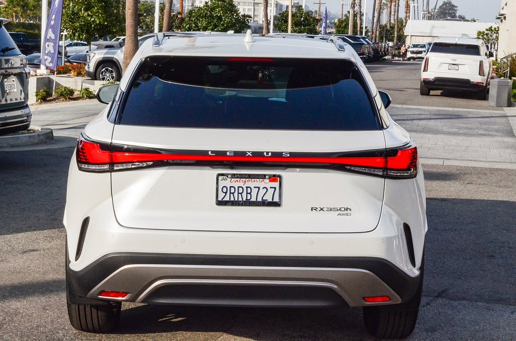 Used 2025 Lexus RX 350 w/ Convenience Package image 5