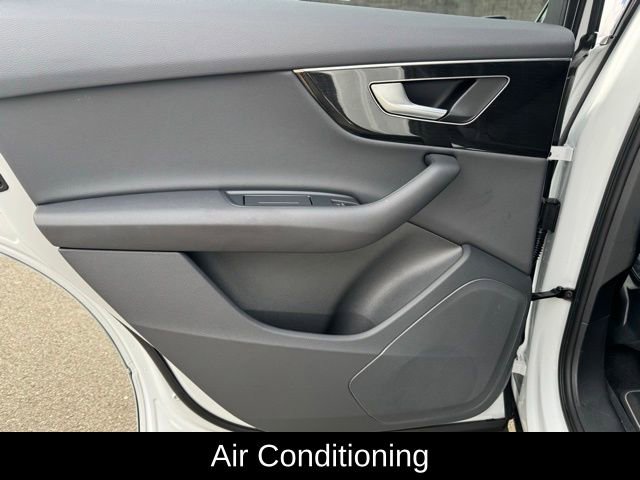 Used 2025 Audi Q7 2.0T Premium w/ Convenience Package image 20