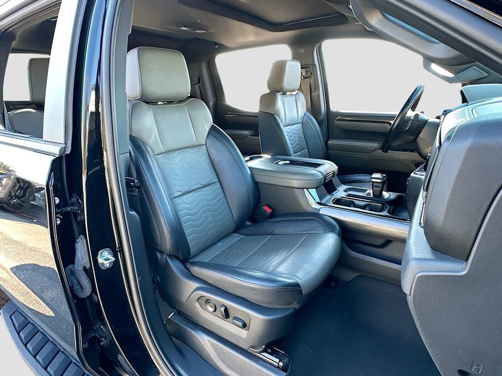 Used 2022 Chevrolet Silverado 1500 ZR2 w/ Technology Package image 29