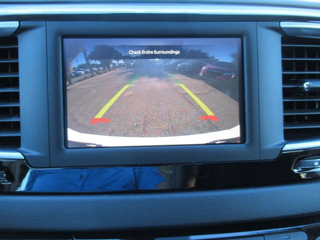 Certified 2023 Chrysler Voyager LX FWD image 27