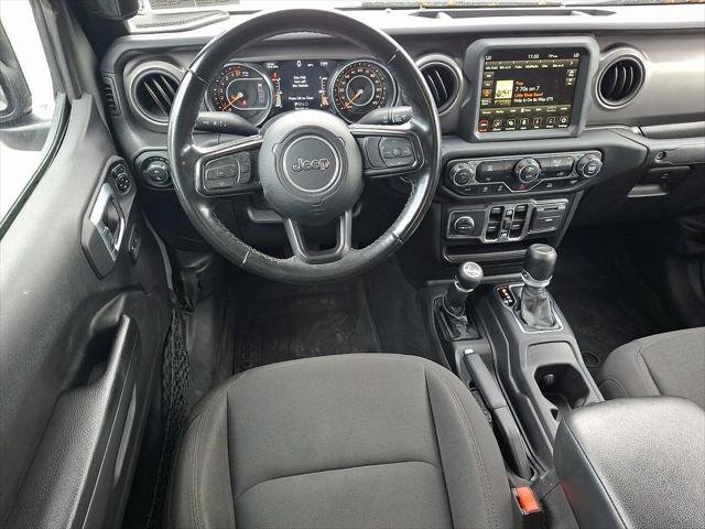 Certified 2022 Jeep Gladiator Overland AWD/4WD image 11