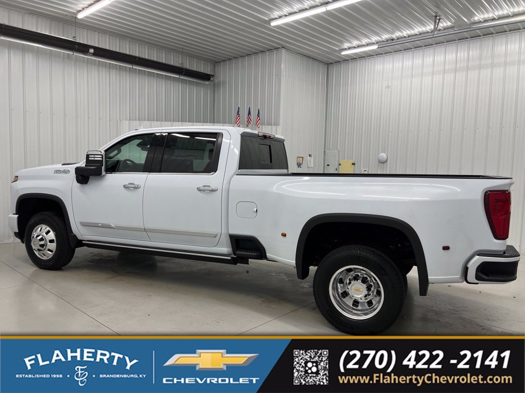 New 2026 Chevrolet Silverado 3500 High Country w/ Technology Package AWD/4WD image 5