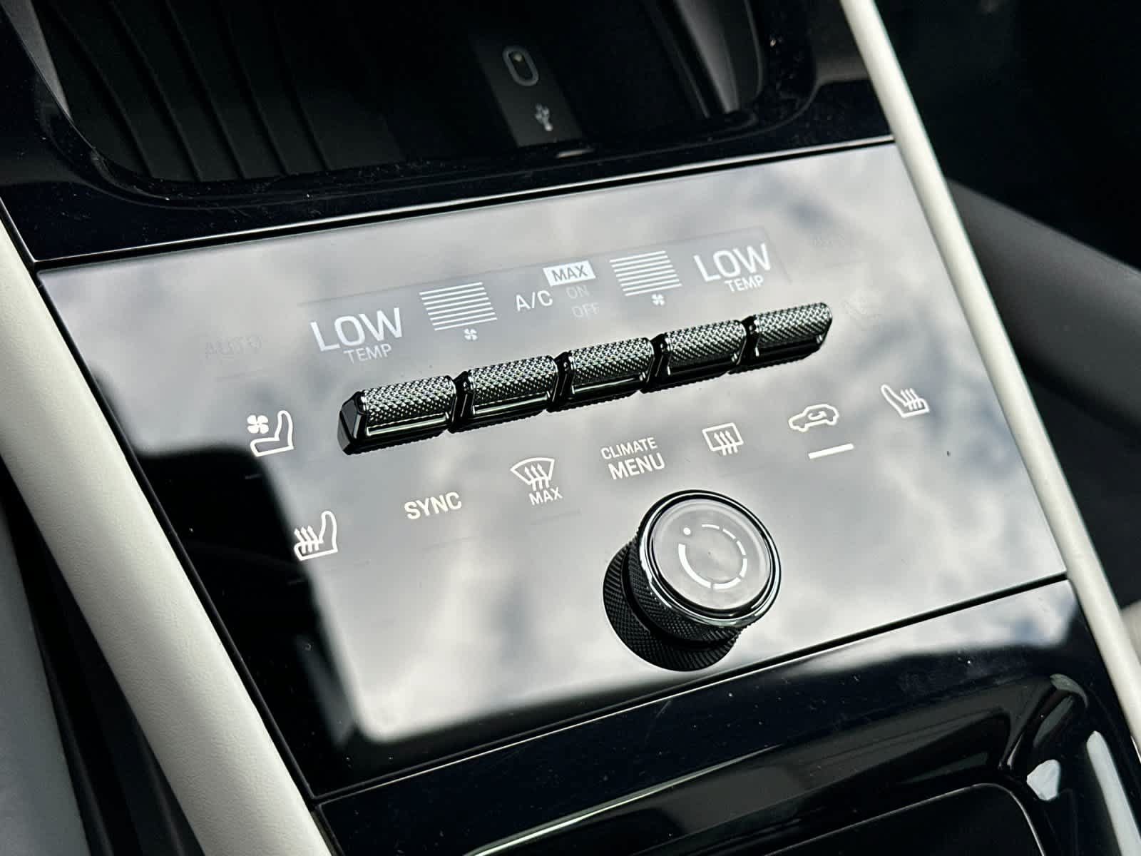 New 2026 Porsche Cayenne GTS AWD/4WD image 24