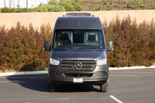 Used 2021 Mercedes-Benz Sprinter 4500 w/ Parking Package image 5