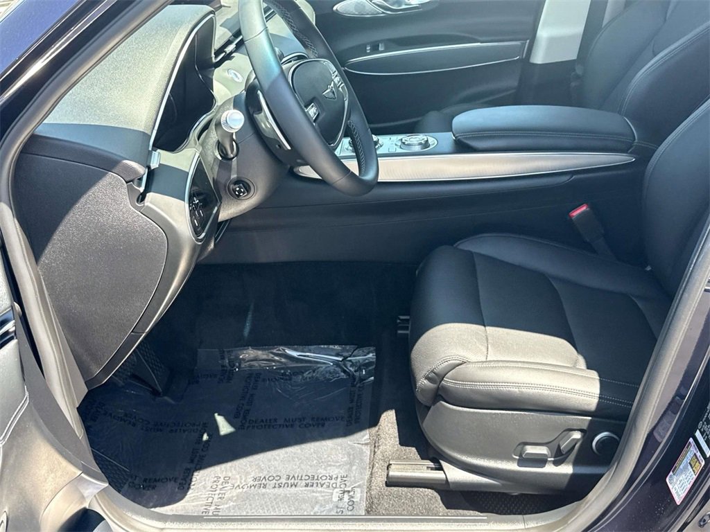 Used 2025 Genesis GV70 2.5T Select w/ Select Package image 30