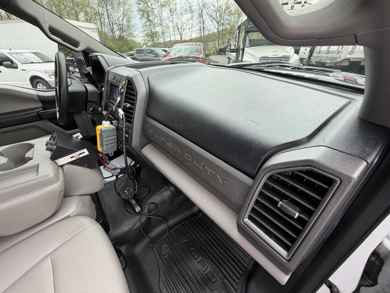 Used 2021 Ford F550 4x4 Regular Cab Super Duty image 43