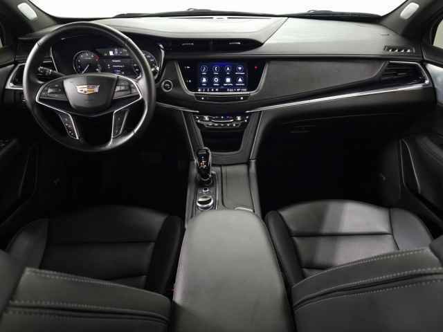 Certified 2025 Cadillac XT5 Premium Luxury w/ LPO, Floor Liner Package image 16