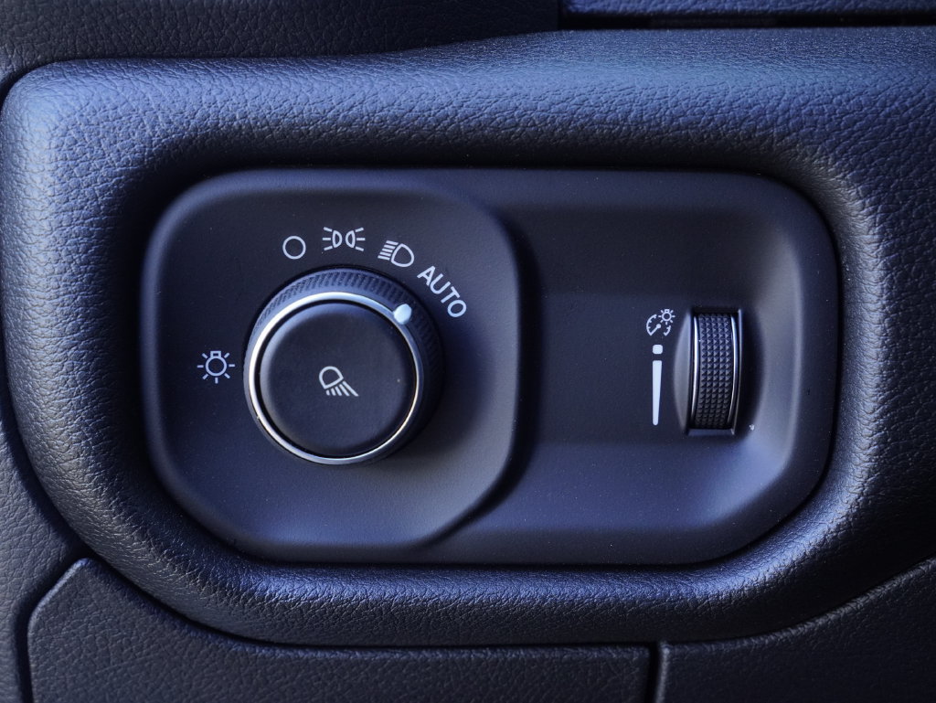 New 2026 RAM 1500 Tradesman AWD/4WD image 14