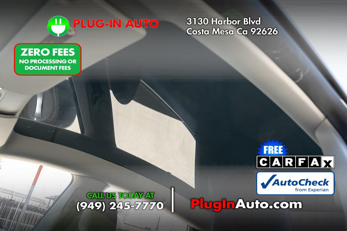 Used 2024 Tesla Model Y Long Range RWD image 8