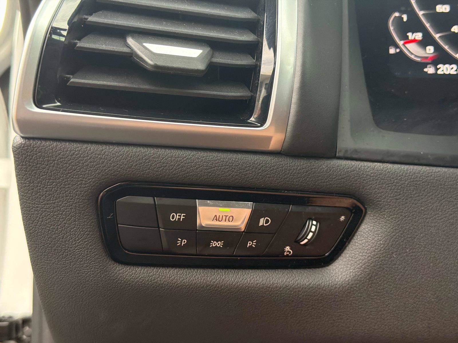 Used 2023 BMW M8 Competition w/ Driving Assistance Package AWD/4WD image 23