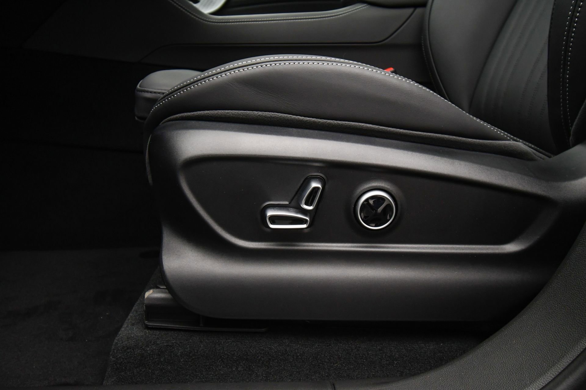 New 2025 Maserati Grecale GT image 35