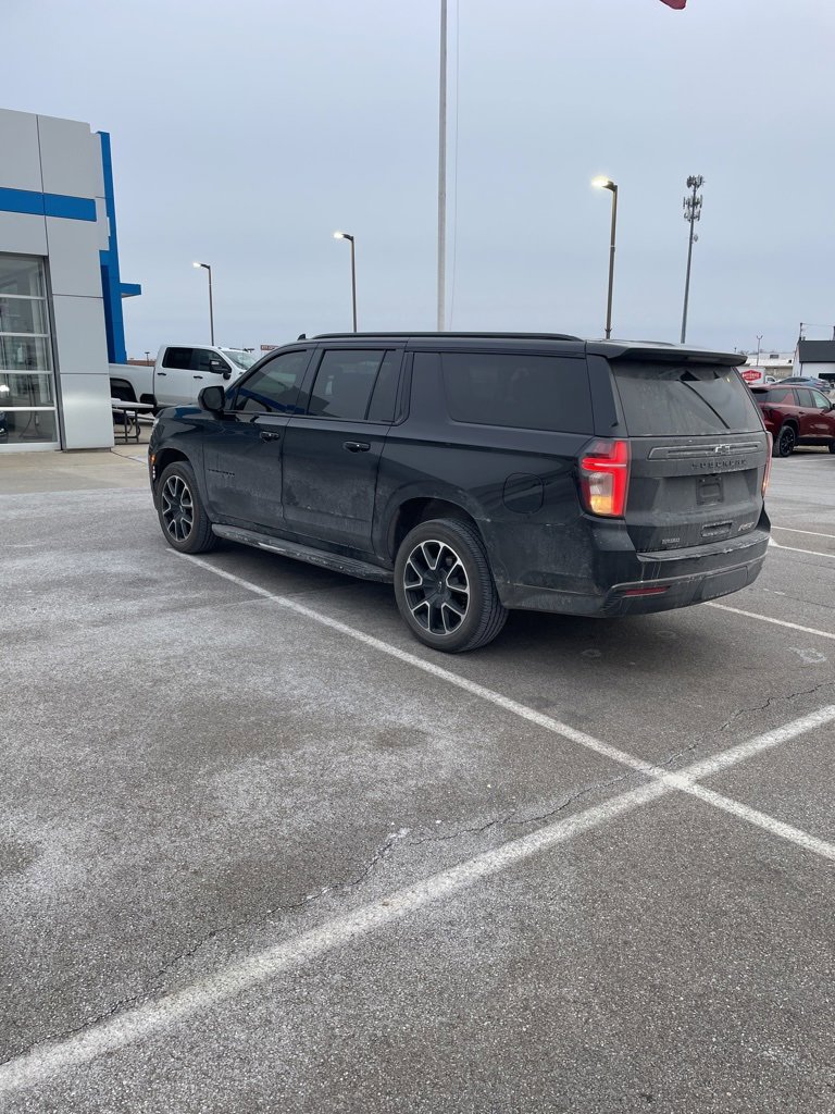 Used 2021 Chevrolet Suburban RST w/ Rear Media and Nav Package image 5