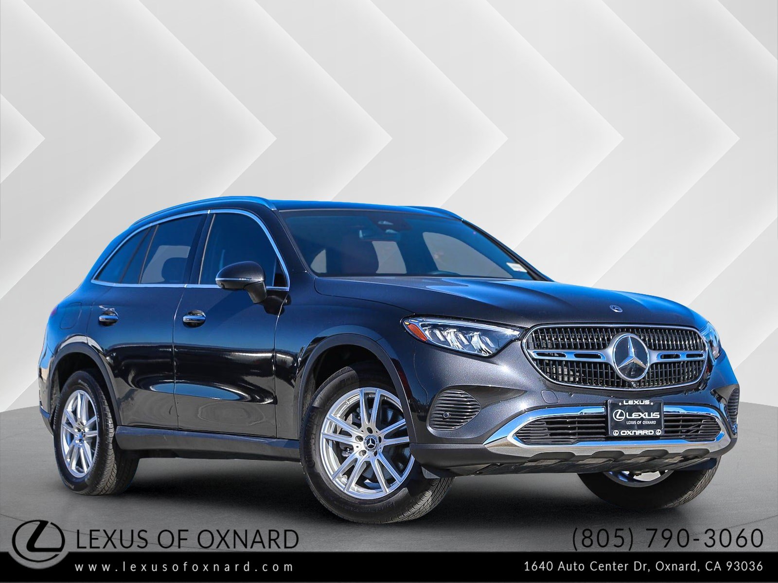 Used 2025 Mercedes-Benz GLC 300 4MATIC image 1